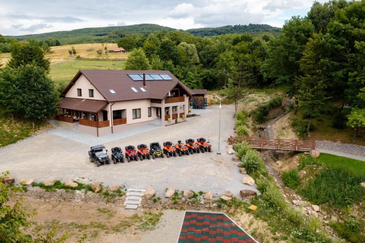 Transylvanian Relax House Lupeni  Экстерьер фото